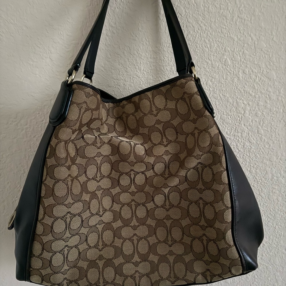 Coach Edie  31 Signature Brown and Black Hobo Bag - Picture 2 of 7